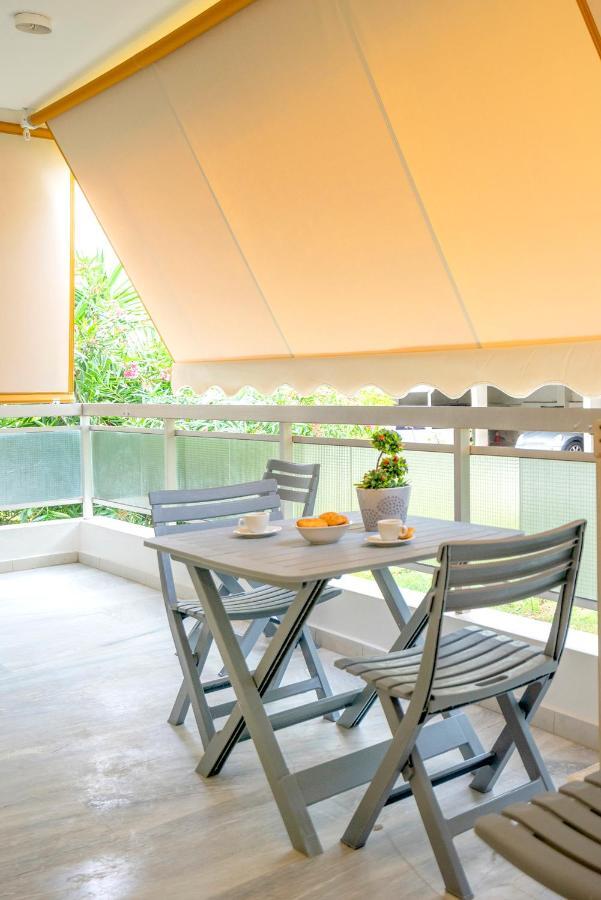 Leo'S Home Athena Bagian luar foto